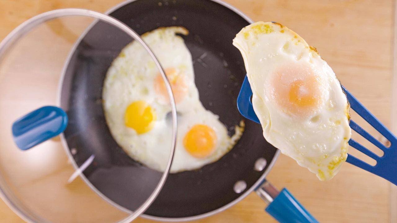 how to get rid of gnats Sunny-Side Up Fried Eggs