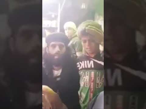 طفل عراقي مع ماجد الخالدي يبكي اثناء سماعه نشيد لوطنه 