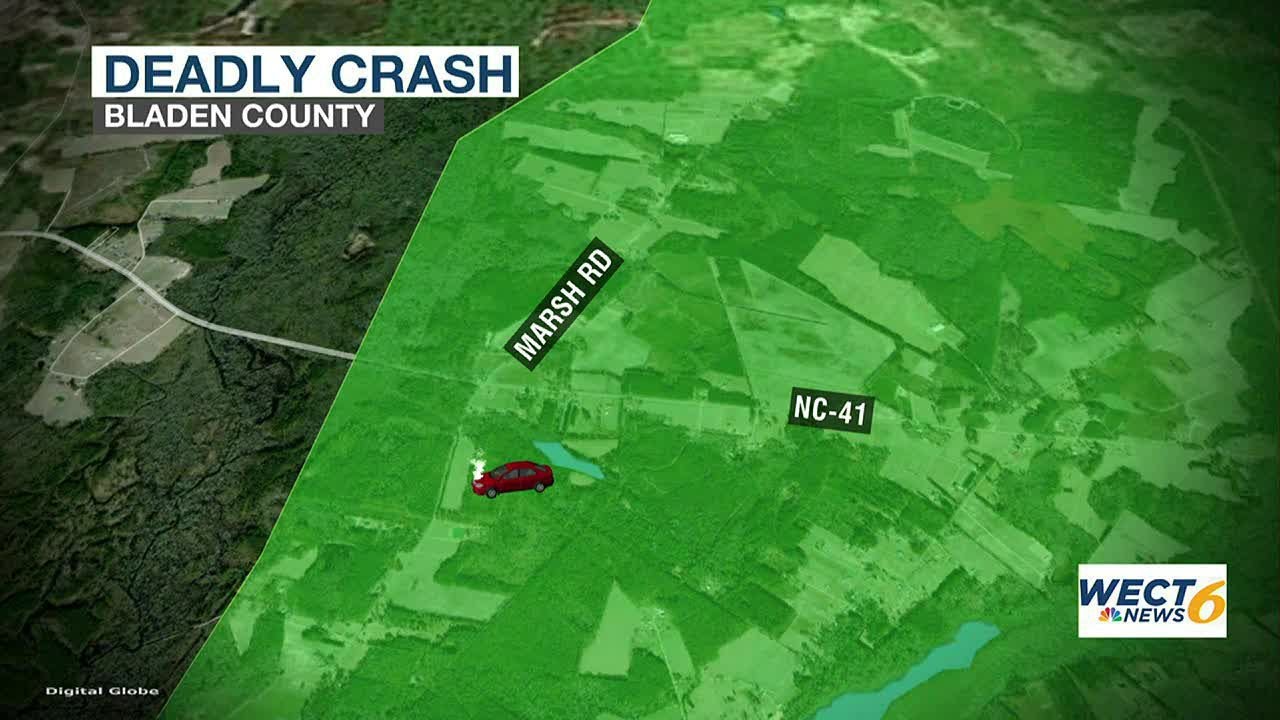 One killed in crash near Bladen-Robeson County line - YouTube