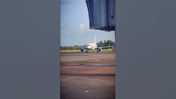 Yusuf Ali Arriving At Cochin #shorts #yusufali #yusuf #shortsvideo #viral