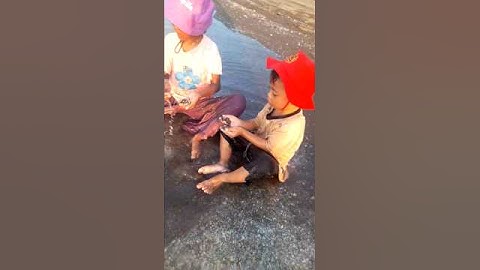 Main pasir pantai 6 #shorts #aktivitas #main #mainpasir #pasirpantai #pasir #liburan #wisata