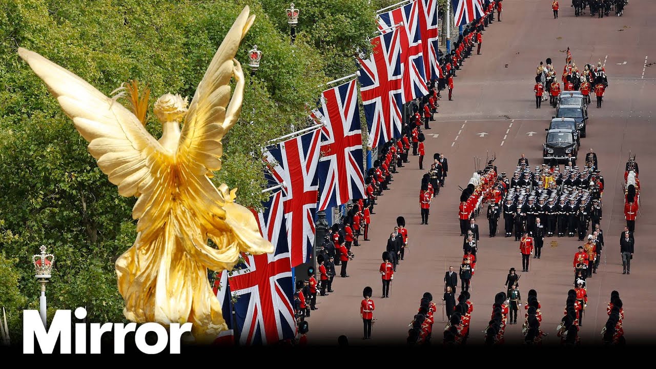 Queen's funeral procession travels down the Mall YouTube
