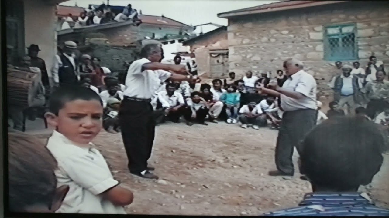 Köy Düğünü. KARAMAN Burhan köyü. Karaman oyun havaları. kaşık oyunu ( Konya kaşık oyunu )