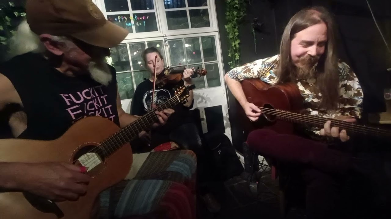 Hoverdonkey playing Stoughton at Bom-Banes, Brighton 7/10/2025