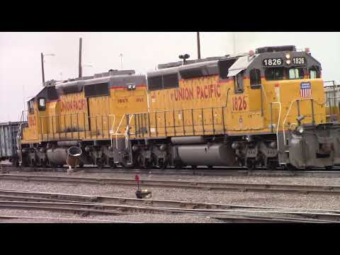 Kicking cars, Moving engines, Hi-rail action at Denver North (North ...