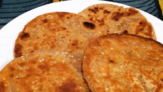 Rainy day sweet snacks| Gur ki Roti| How to make Methi roti  #FoodPointFP