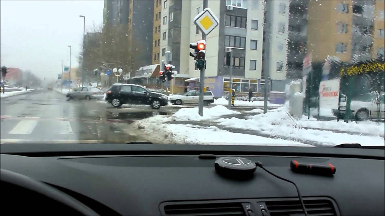 INFORAD V4e in K2 prikaz delovanja po mariborskih ulicah - GPS radar detektor