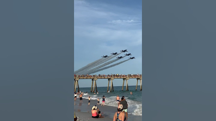 Blue Angels 4th of July Beach Buzz 🔊🔥🇺🇸#aviation #military #shortsvideo #shortsfeed