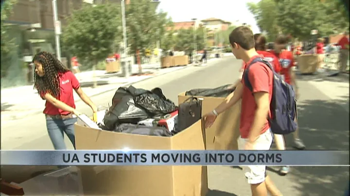 U of A students move into dorms ahead of upcoming semester