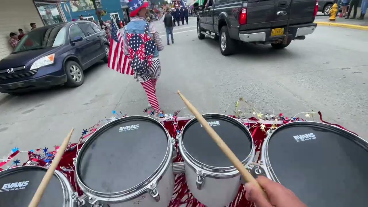 4TH OF JULY PARADE POV