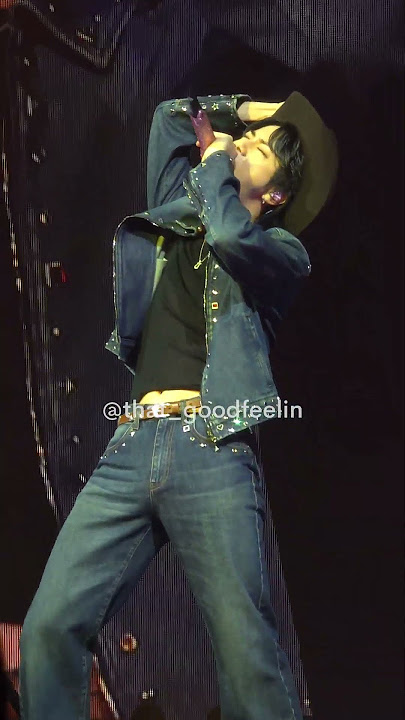 250805 Jin belly reveal during Rope It 🫠 —BTS Jin RUNSEOKJIN_EP.TOUR London Day 1 [4K]