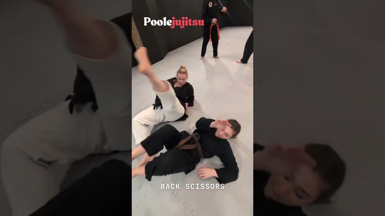 A favourite of Nicky, Front scissors