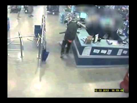 CCTV - Armed Robbery, Underwood policella