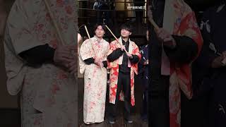 兵庫県 #豊岡市 にある近畿最古の芝居小屋「＃出石永楽館」が注目を集めている。映画「＃国宝」の #ロケ地 に選ばれ来館者も急増中。館内に足を踏み入れると歴史を持つ花道が目に入る★本編動画は▶をクリック