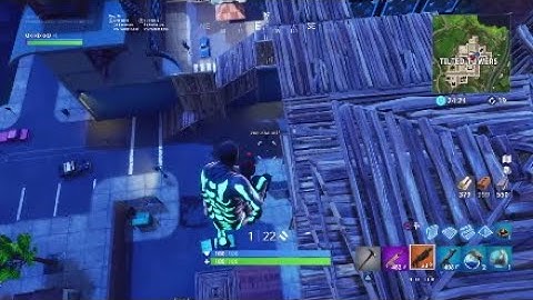 1v2 TRASH TALKING/BEST FORTNITE PLAYER OUT HER