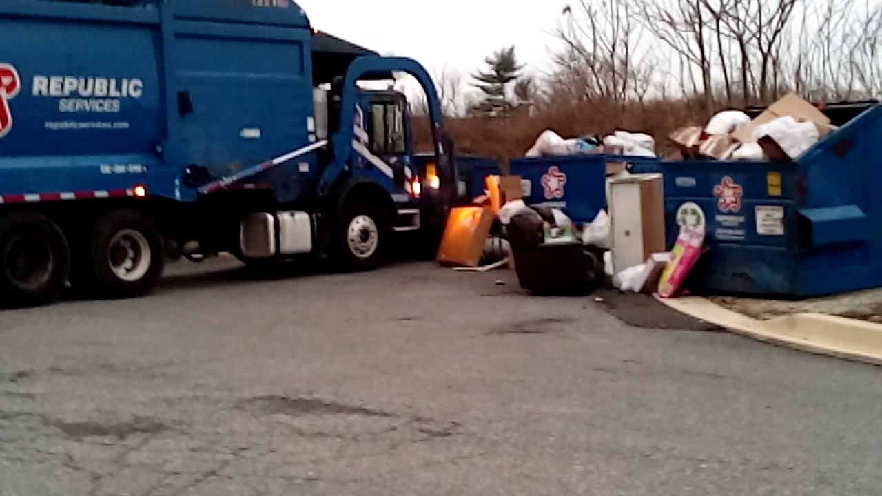 Garbage trucks republic services day after Christmas trash pt1 YouTube