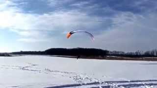 Flyby with small foot drag in snow with my Nirvana Rodeo an Dudek Synthesis