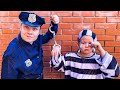 Полицейский и Лера учат правила поведения