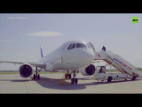 Видео: Видео на момче в самолет стопява мрежите