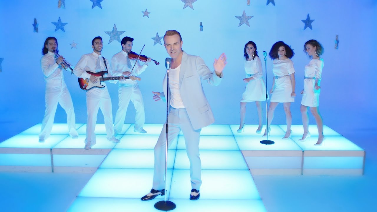 Soner Arıca - Bambaşka (Official Video)