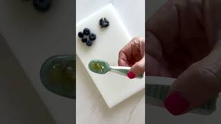 How to offer baby blueberries screenshot 3