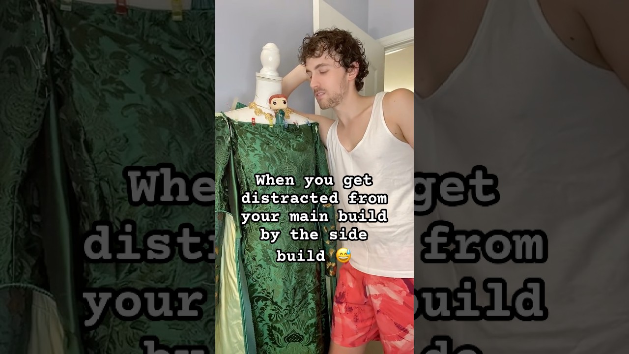 I promise I’ll finish it just after I finish these other three projects 😅😅😅