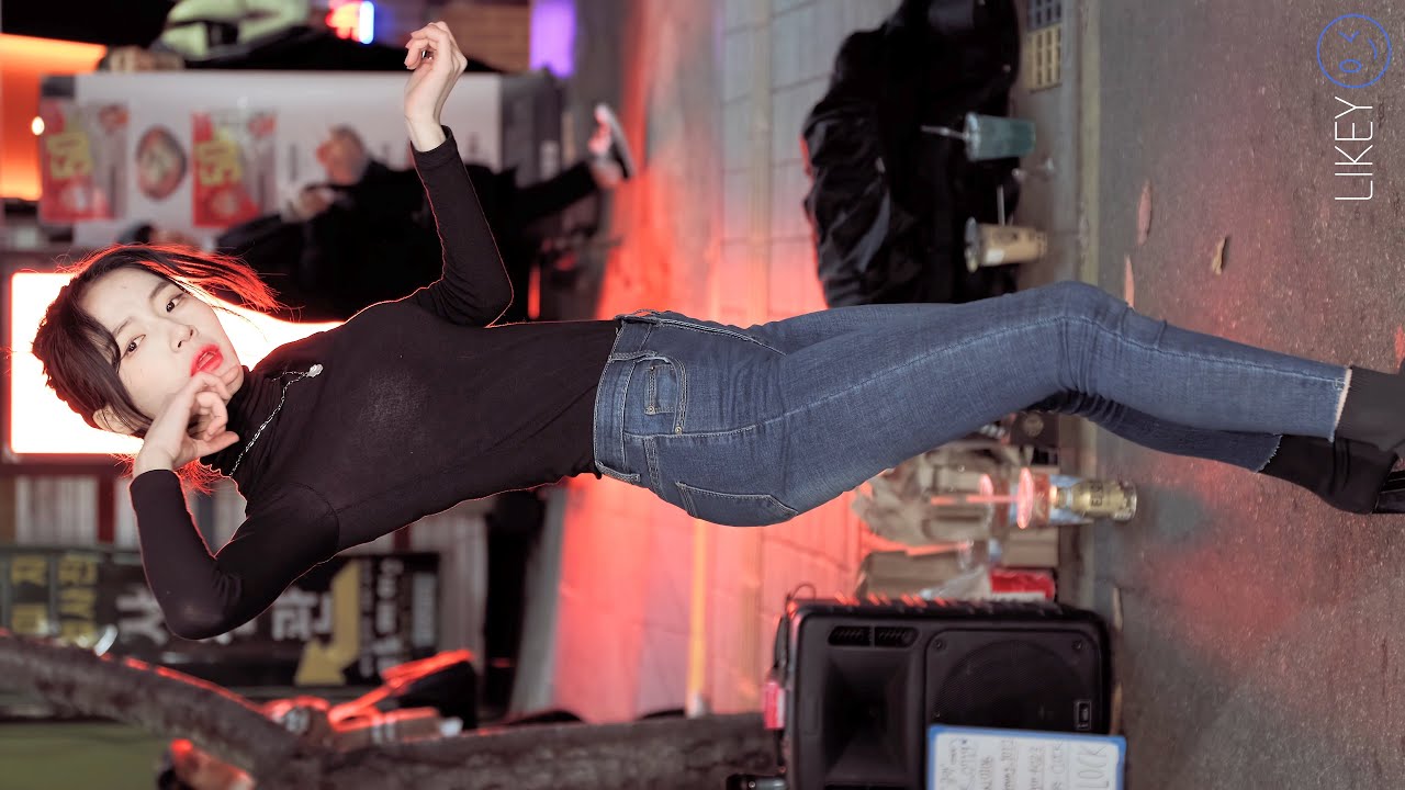 191130 클락 서영 Clock Sally #12 JOKER @신촌버스킹 4K 60P 직캠 by LIKEY