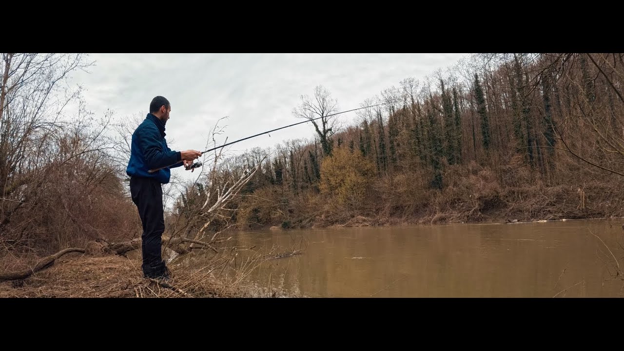 Kupio opremu za smuđa-otišao na pecanje i upao u vodu!