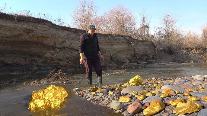 Treasure River! So Much Gold, Nuggets and Rubies - YouTube