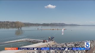Lake Elsinore hits record-breaking water levels after Southern California storms