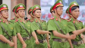 Bế Giảng Huấn Luyện CSCĐ Bộ Công An