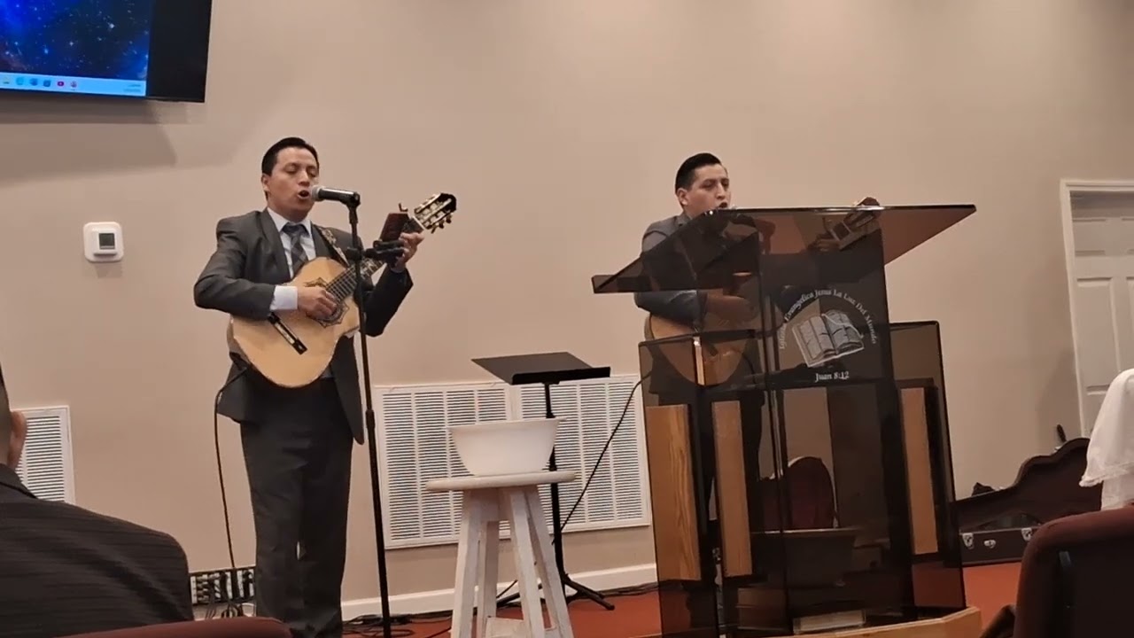 DUO los que esperan en Jehová 