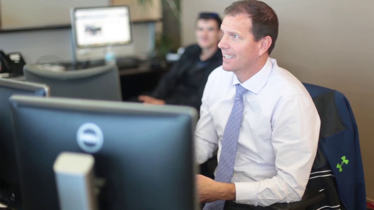 Crossroads Hyundai S1 E1: The Boss