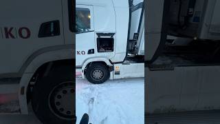 Download Lagu lets get it MP3