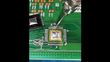 Desoldering and Soldering ic #JLCPCB #ic #electronic #shorts