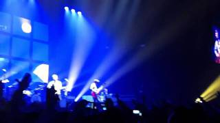 Half the world away - Noel Gallagher