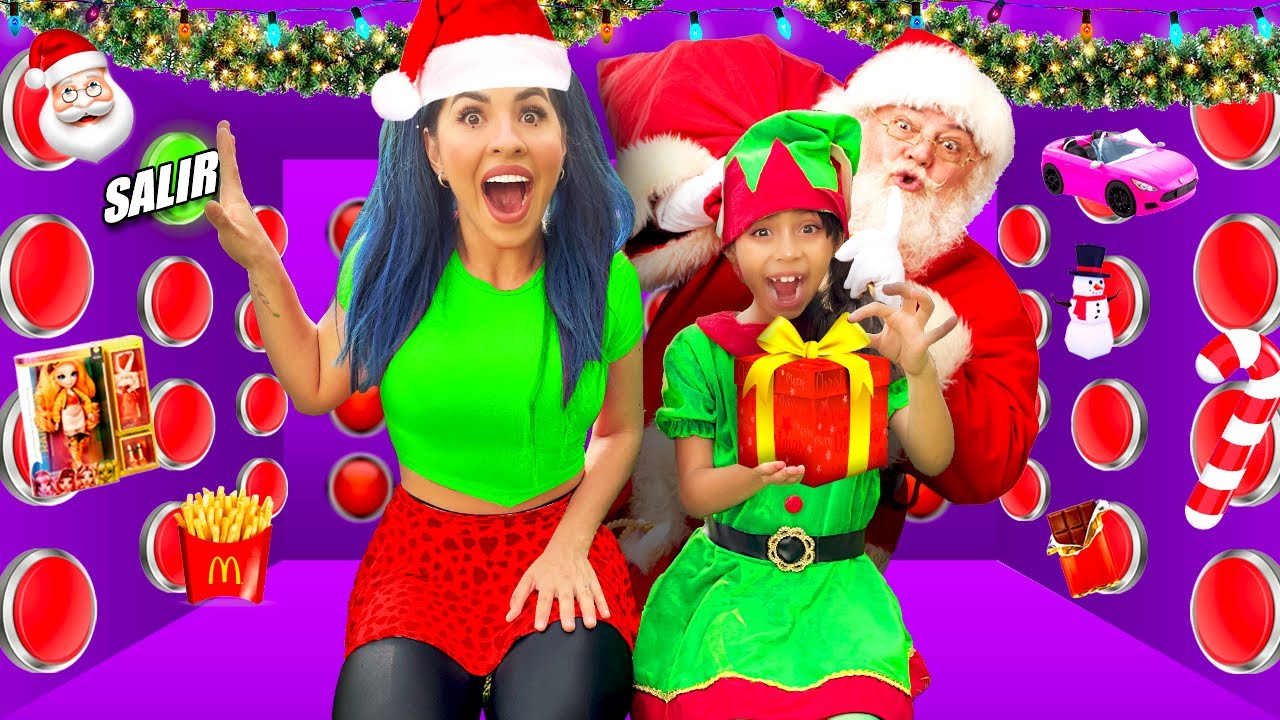 100 BOTONES MISTERIOSOS DE NAVIDAD SOLO 1 TE DA A SANTA CLAUS 🎅🏻🎄 | Karla Bustillos