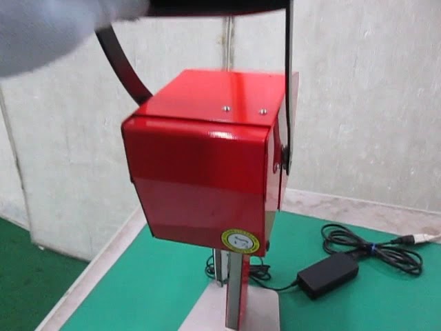 未使用品 CAJYUTTA カジュッタ 業務用果汁搾り機 CJT3-04