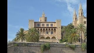 Places to see in ( Mallorca - Spain ) Palau de l'Almudaina