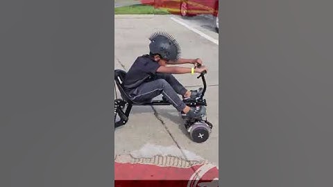 jj riding Hover-1 Helix Electric Hoverboard w Go-Kart Attachment