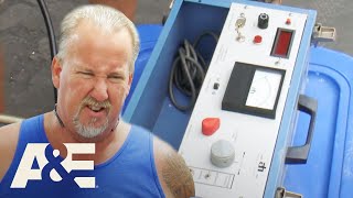 Storage Wars: EASY Profit for Darrell & Brandon with an Electrostatic Discharge Machine (S8) | A&E