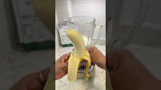 Vegan protein shake 🫣 #plantbased #oatmilkslices #proteinshake