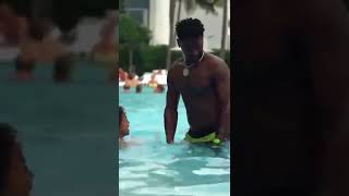 Celebrity POOL CHRONICLES BABY @abjbrown @AntanyiahBrown7 @AutonomyBrown @alibrown5524 Profile