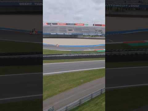 Yamaha TZ250 flyby