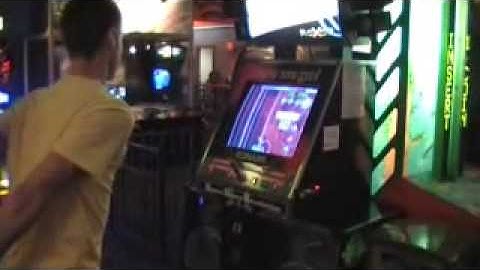 Paranoia Rebirth on In The Groove (DDR Extreme cabinet)