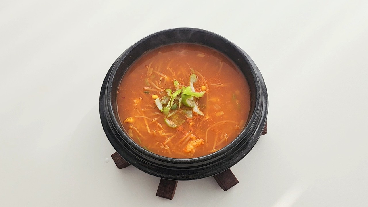 남은 콩나물무침🥘이게 해장국이 된다고?/Korean Hangover Soup with Bean Sprouts