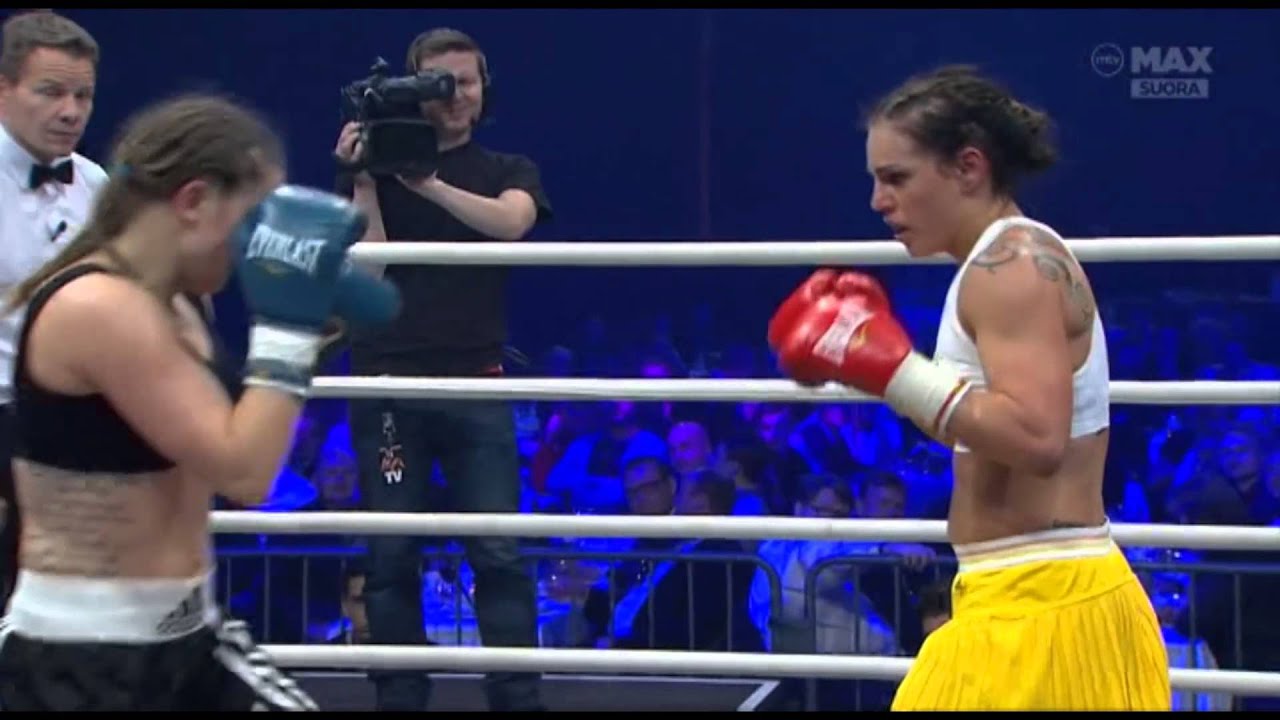 Eva Wahlström FIN vs Anna Sikora POL