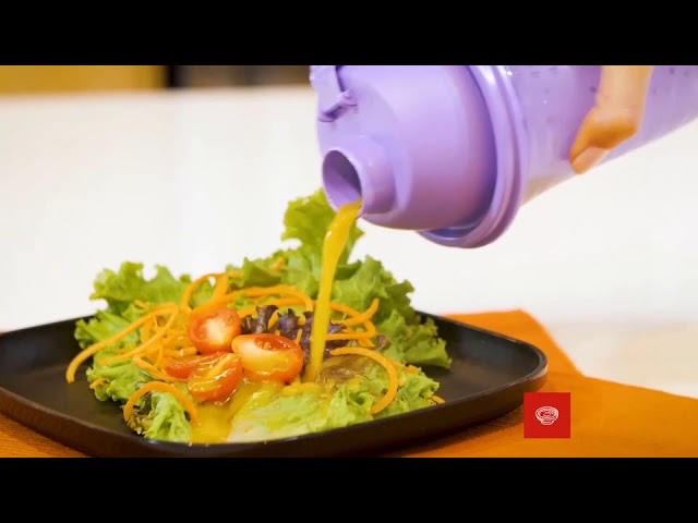  Tupperware 2-Cup Quick Shake Gravy Container: Amzn