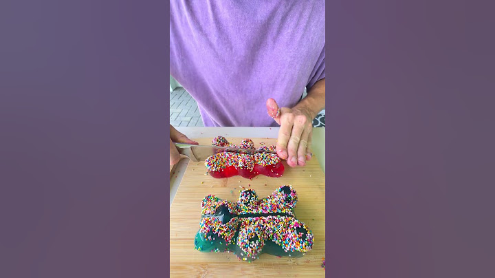 How to Share Giant Gummy Bears Properly 😎🍭❤️ #shorts #khamitovy #martaandrustam
