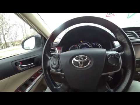 Видео: Как се сменят чистачките на предното стъкло на Toyota Camry от 2012 г.?